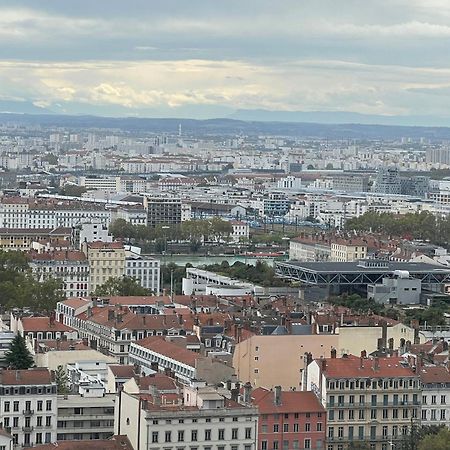 Chambre Dans Les Hauteurs De Lyon Proche Fourviere Chez L Hote Exterior photo