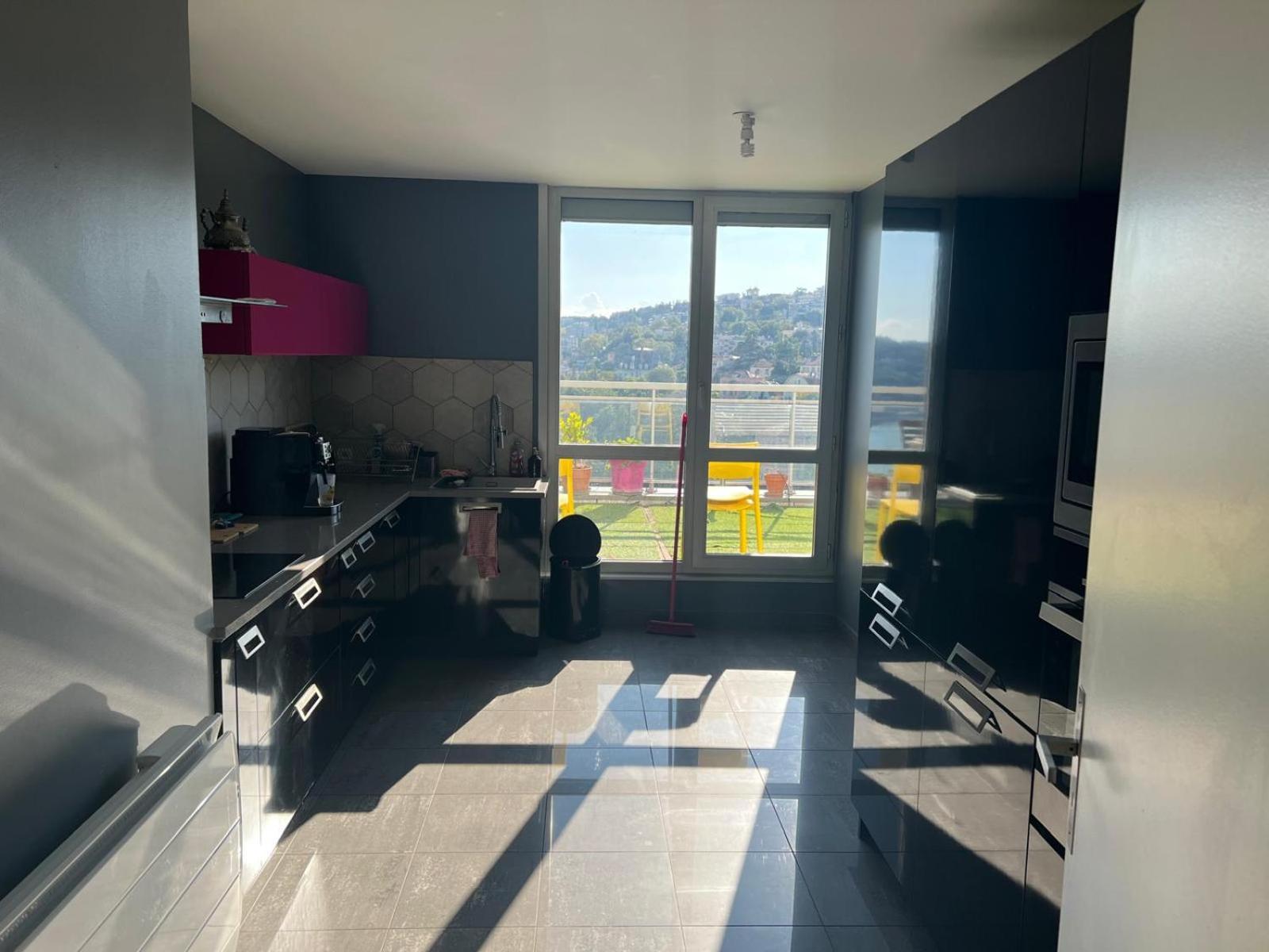 Chambre Dans Les Hauteurs De Lyon Proche Fourviere Chez L Hote Exterior photo
